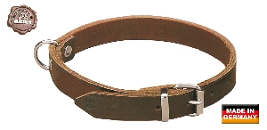 AKAH Halsbanden voor honden en jachthonden von AKAH AKAH Halsband genietet aus Sattelleder 90051030